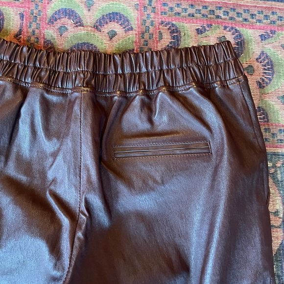 JARDIN - Leather stretch trousers - Picture 9 of 11